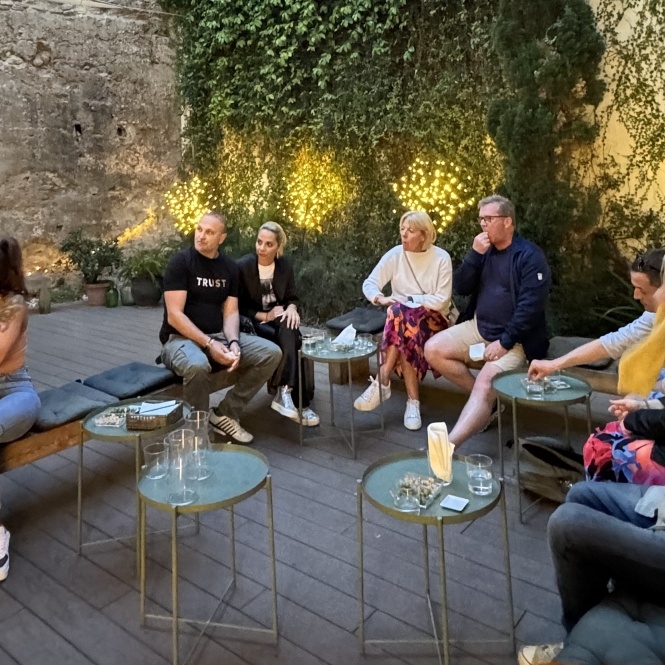 Vanlencia, nacht veiliggesteld