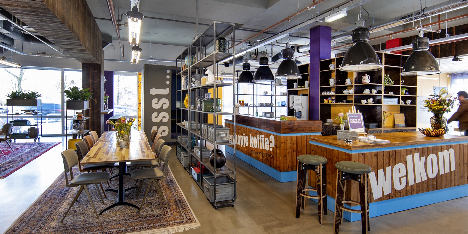 Maatschappelijk interieur van SNS Expertisecentrum Groningen