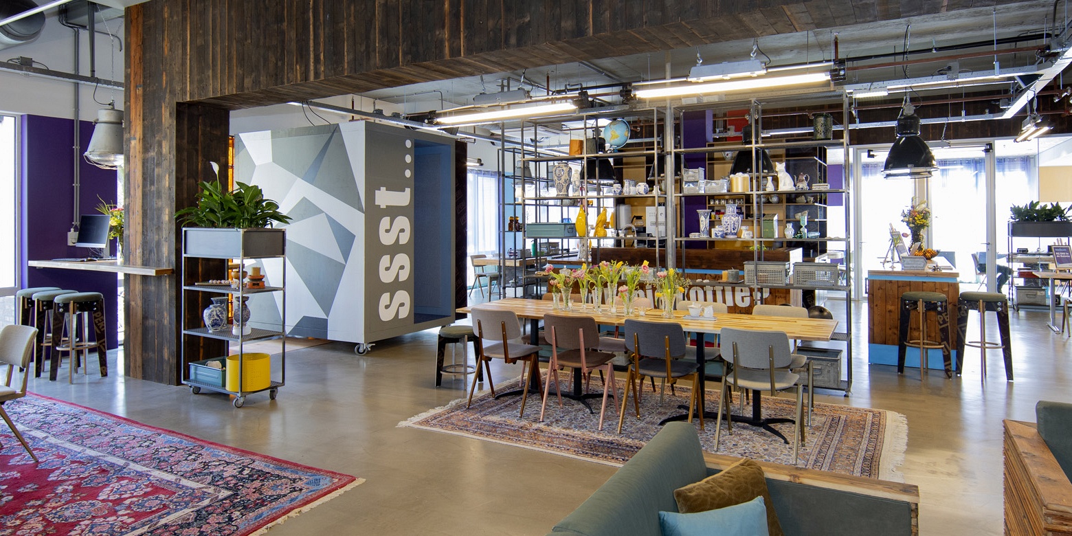 Maatschappelijk interieur van SNS Expertisecentrum Groningen