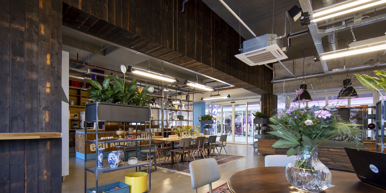 Maatschappelijk interieur van SNS Expertisecentrum Groningen