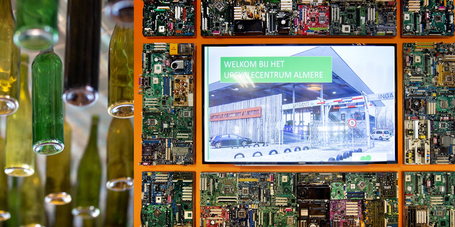 Circulair interieur van het Upcyclecentrum Almere