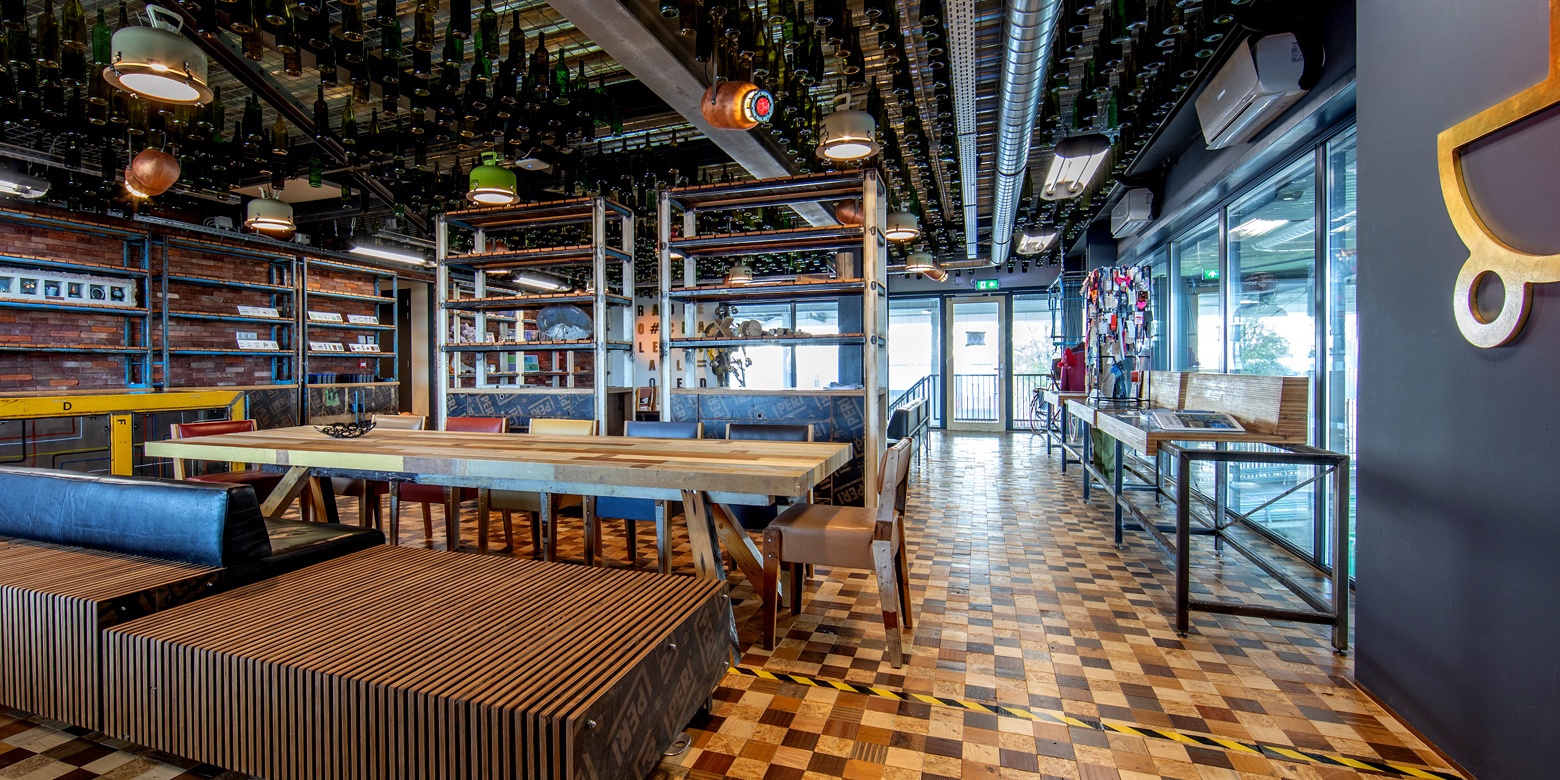 Circulair interieur van het Upcyclecentrum Almere