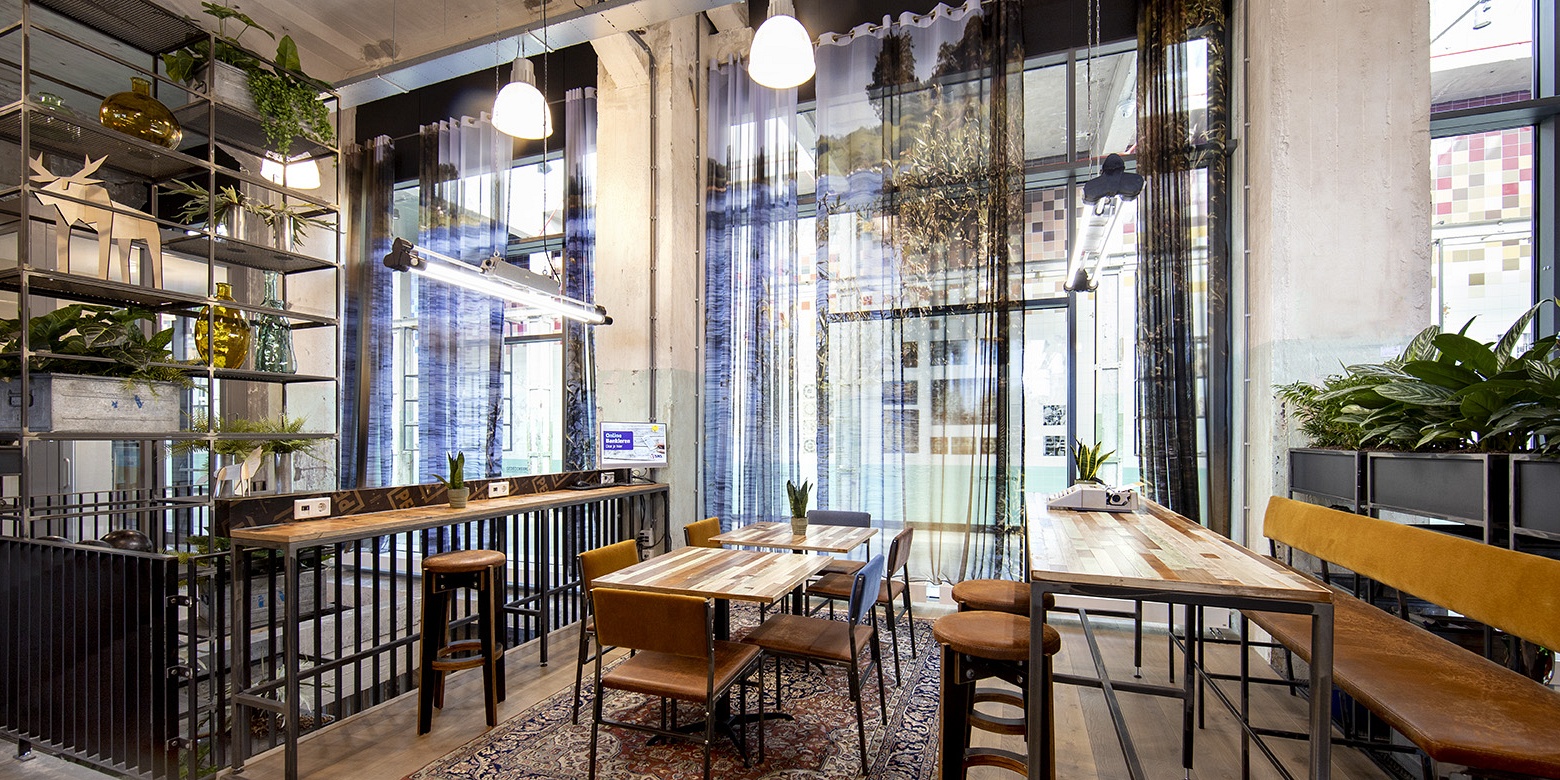 Kantoor interieur van SNS Expertisecentrum Maastricht