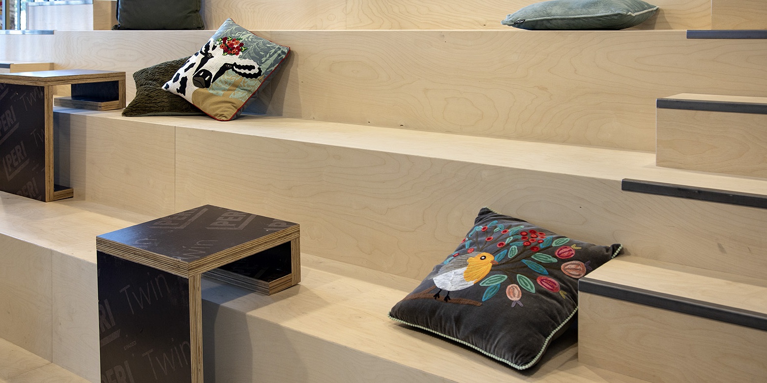 Kantoor interieur van SNS Expertisecentrum Maastricht