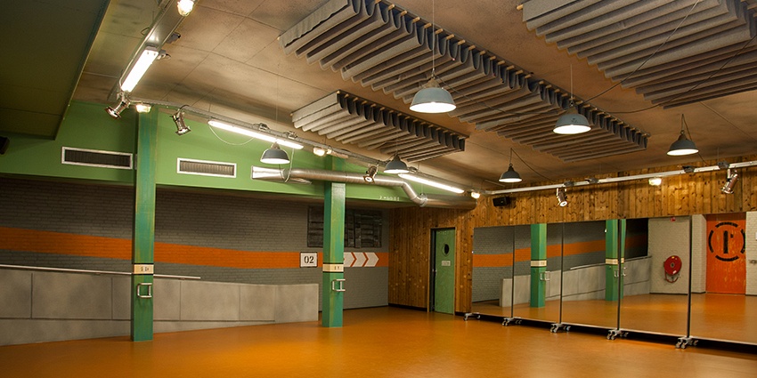 Maatschappelijk interieur van theater de Speeldoos Vught