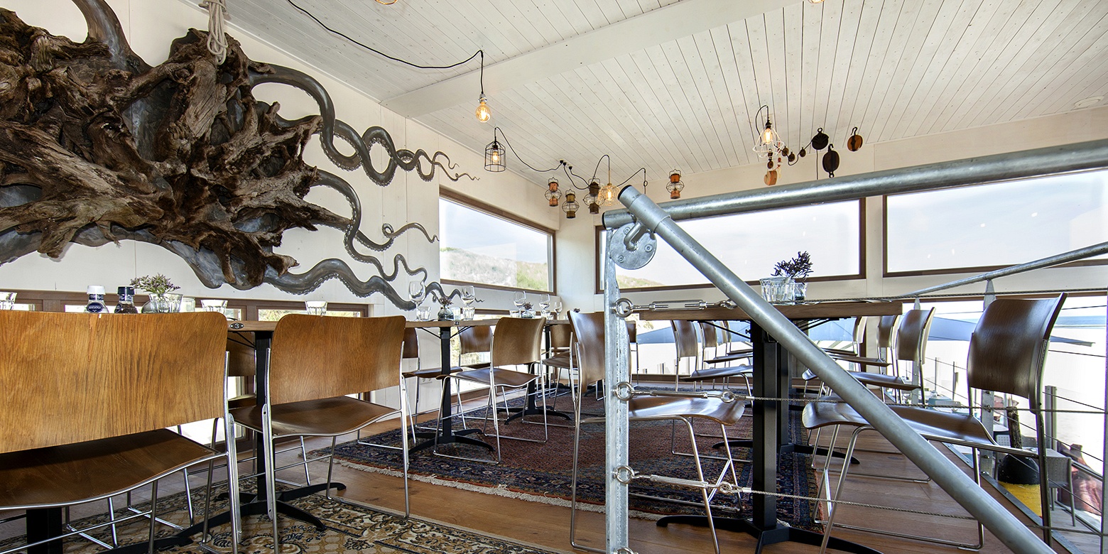 Horeca interieur van strandpaviljoen Oost Vlieland