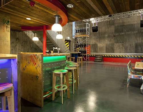 Interieur jongerencentrum Maaspoort den Bosch