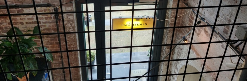Café Herman in Den Bosch: een monumentaal industrieel interieur