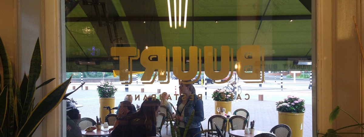 Buurt in Den Bosch: een interieur dat losjes verbindt