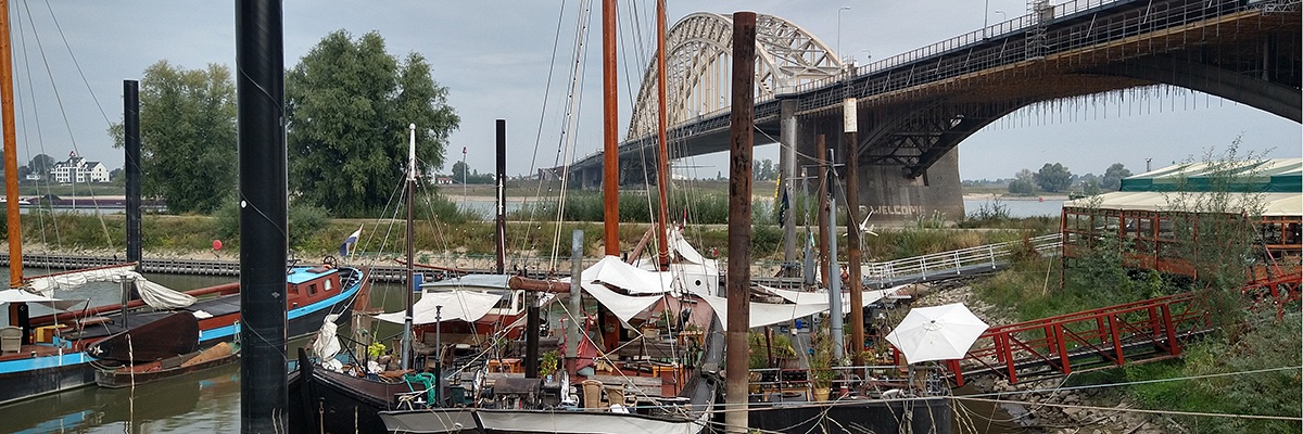 De Kaaij: Een sfeervol horeca-interieur begint bij de kringloop