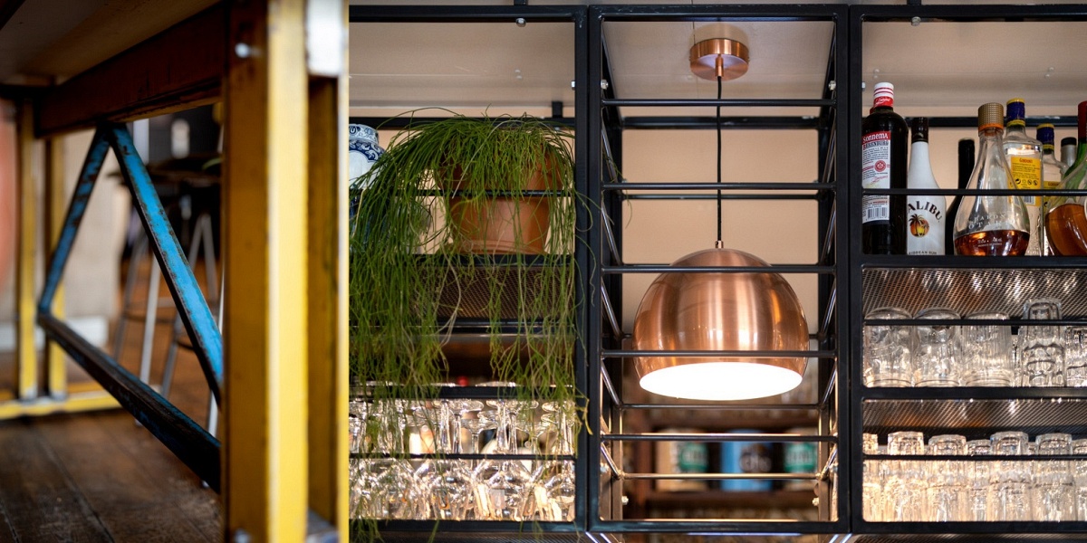 Heeft een horeca interieur veel onderhoud nodig?