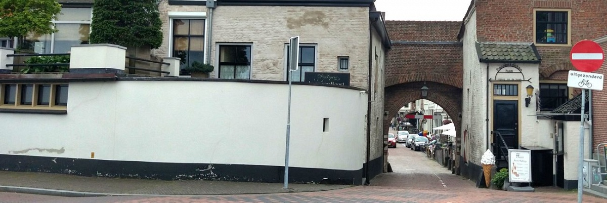 In de roos in Zaltbommel: een braaf interieur in een leuke tent